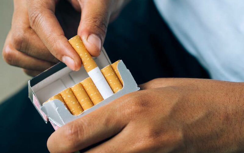 Chystá se plošný zákaz cigaret. Kuřáci budou mít konečně utrum