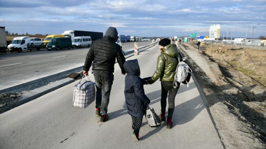 Víte, kolik dostávají uprchlíci bez&nbsp;práce od státu? Nebudete věřit vlastním očím!