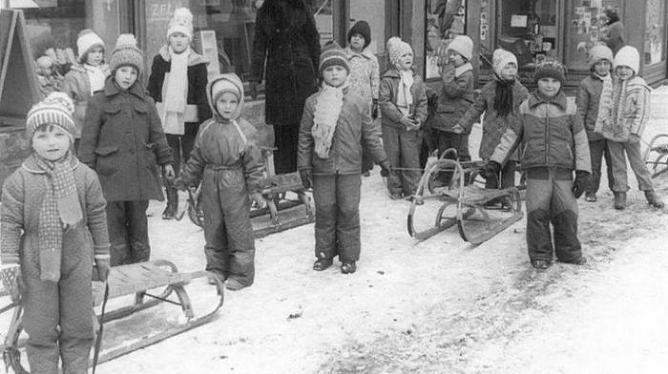 Naše dětství nemělo chybu. Rodiče byli tenkrát přísnější, ale o to víc jsme si všeho vážili